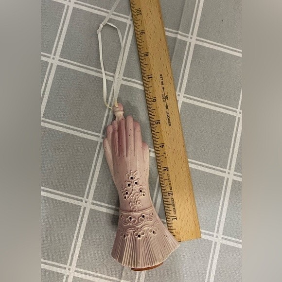 Vintage Avon Ceramic Sachet Scent Holder Pomander Pink Ladies Glove Aromatherapy - Picture 2 of 4